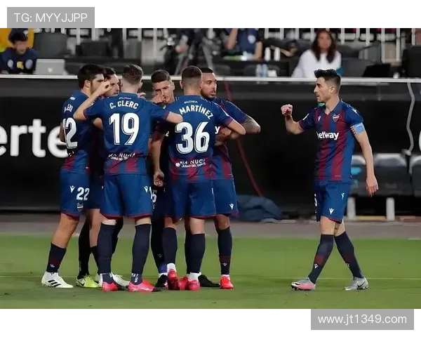 西甲赛事最新动态与数据分析平台 为球迷提供全面赛程、队伍与球员信息